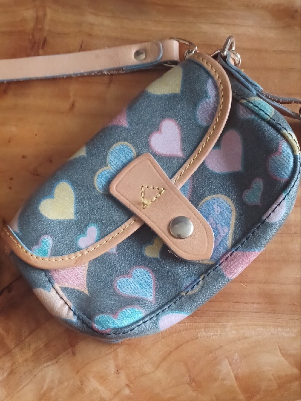Vintage Dooney & Bourke Doodle Hearts Wristlet Pouch